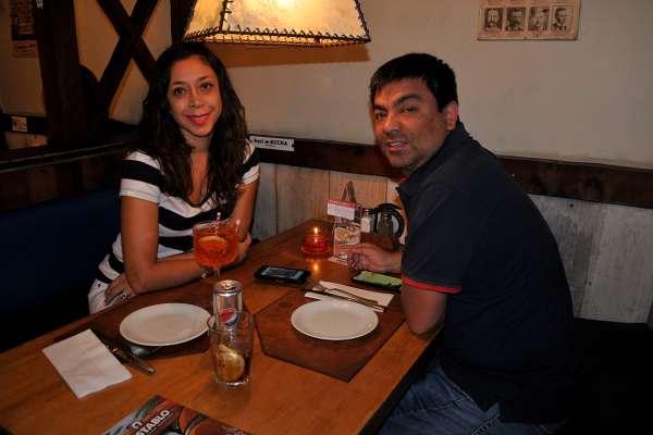 vixtoria figuero y cristian baez