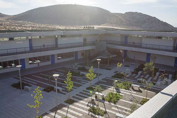 edificio chamisero en baja