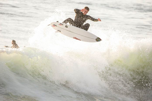 Después de dos años retorna la competencia profesional de surf a reñaca