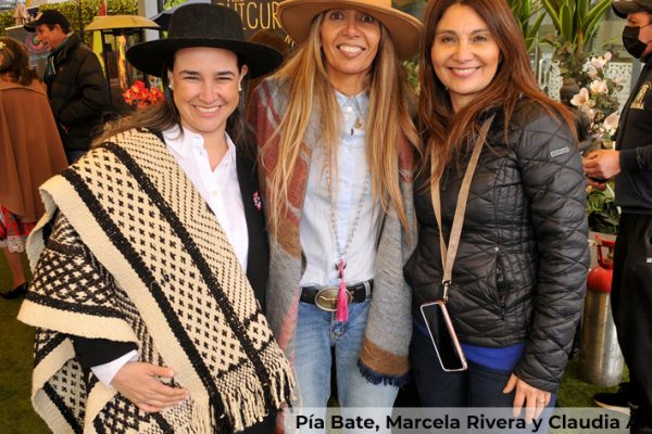 Pía Bate, Marcela Rivera y Claudia Alvarez en Fonda VDS 2022 Chicureo