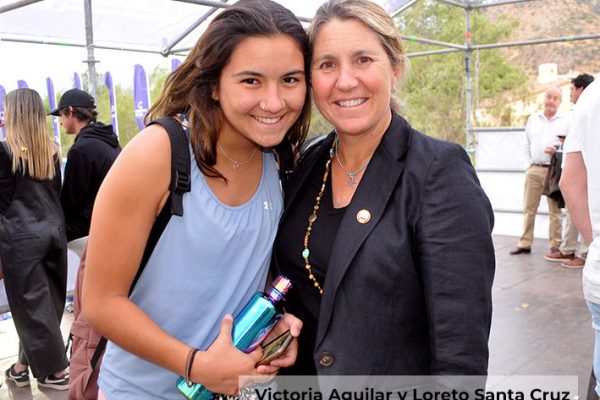 victoria aguilar y loreto santa cruz