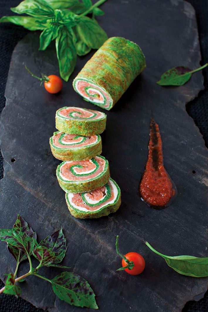 Rollitos de espinacas con salmón ahumado