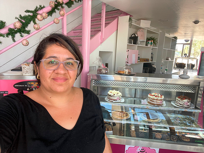 Cakes Klau: emprendedora en Batuco suma nueva sucursal en Chicureo apostando por la pastelería tradicional