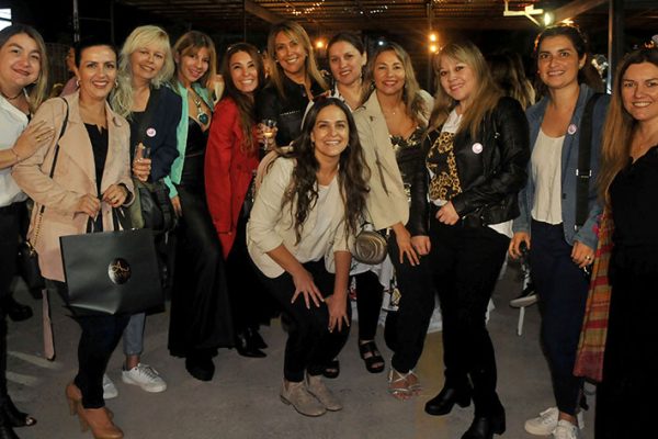 Revista VDS Chicureo desfile Ananda Chicureo