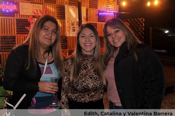 Revista VDS Chicureo Edith, Catalina y Valentina Barrera