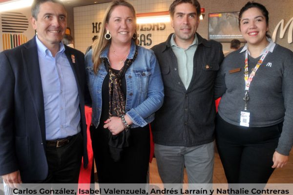Revista VDS Chicureo Carlos González, Isabel Valenzuela, Andrés Larraín y Nathalie Contreras