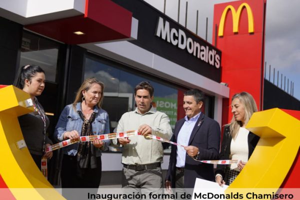Revista VDS Chicureo Corte de cinta McDonalds Chamisero