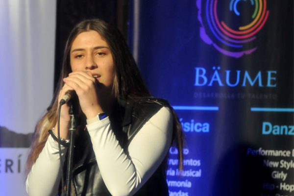 Revista VDS Chicureo - cantante