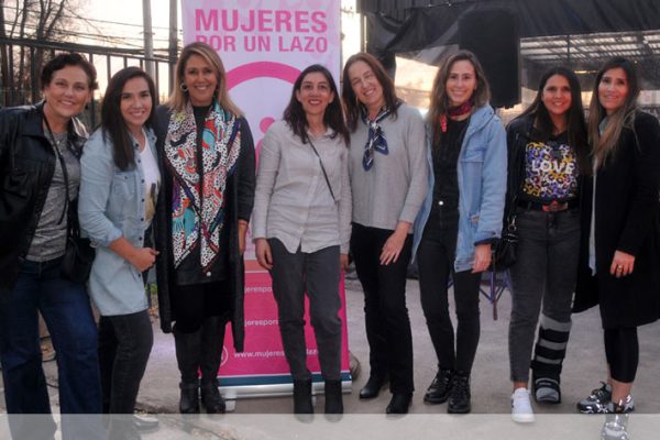 Revista VDS Chicureo y Marcela Abarca y fundación Mujeres por un lazo