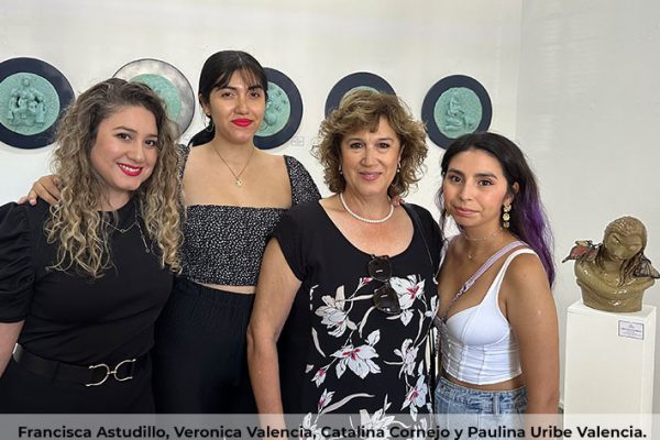 Revista VDS Chicureo, Francisca Astudillo,Verónica Valencia, Catalina Cornejo y Paulina Uribe Valencia.