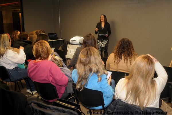 Revista VDS Chicureo, Asamblea Ordinaria Anual de Socias de AMPRECH AG: Un Reflejo de Liderazgo y Visión Femenina en Chacabuco