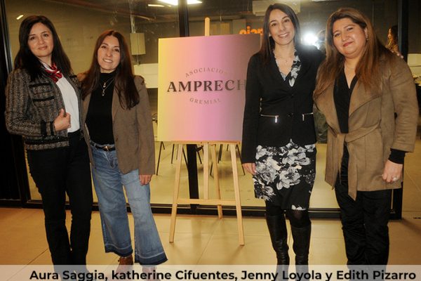 Revista VDS Chicureo, Aura Saggia, katherine Cifuentes, Jenny Loyola y Edith Pizarro