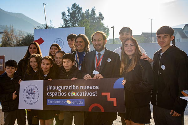 Revista VDS Chicureo, Colegio San Francisco Javier de Huechuraba