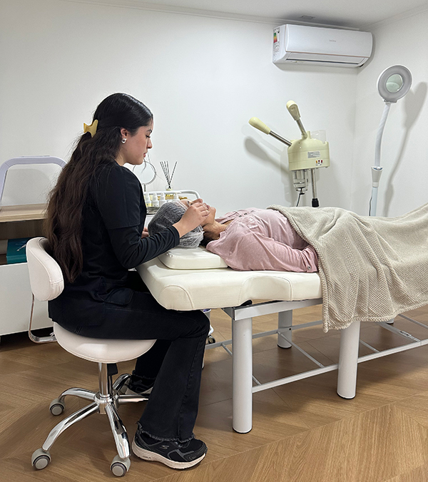 Revista VDS Chicureo, Exquisita Bar Spa: el nuevo salón que revoluciona la experiencia de belleza en Chicureo